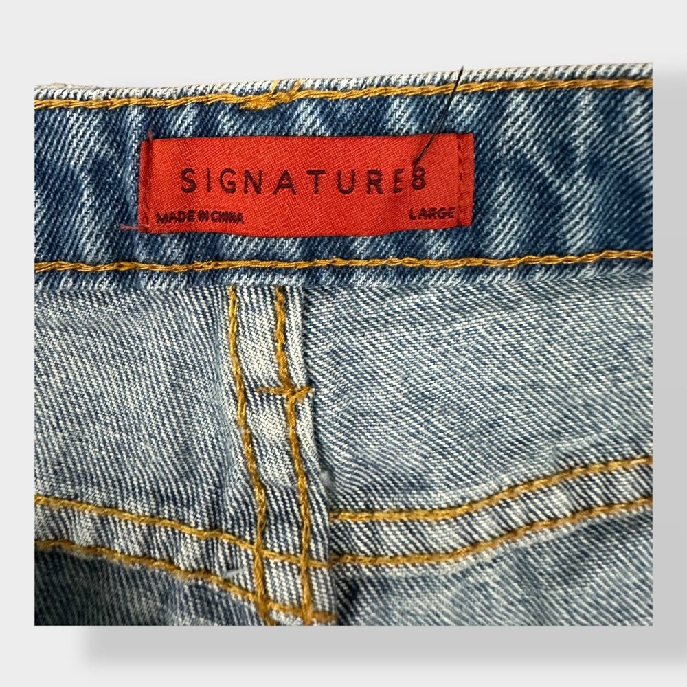 Signature 8 NWT high rise‎ distressed Jean shorts Size L - Picture 2 of 6